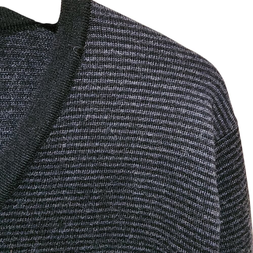Sweater Wool V-neck - Picture 3 of 5